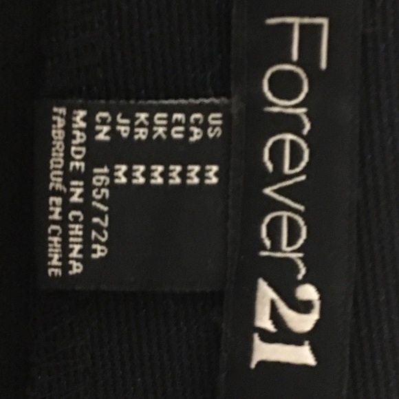 Forever 21 Women’s NWT Blue Skirt Medium Size - Picture 3 of 4